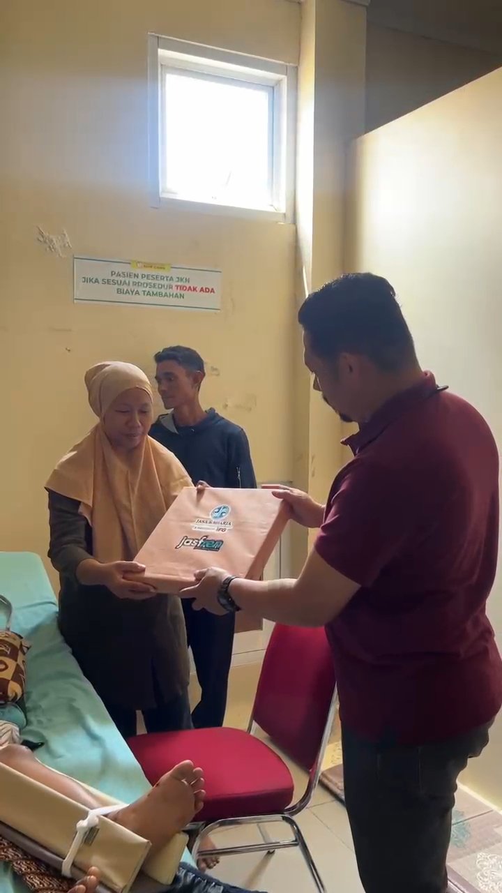 Hadir dan Melayani, Jasa Raharja Tegaskan Komitmen di Hari Pelanggan Nasional Hadir dan Melayani, Jasa Raharja Tegaskan Komitmen di Hari Pelanggan Nasional
