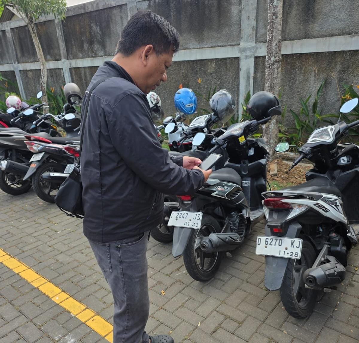 Jasa Raharja Tasikmalaya Dorong Kepatuhan Wajib Pajak melalui Kegiatan Penelusuran Kendaraan Bermotor di Kecamatan Sukaraja