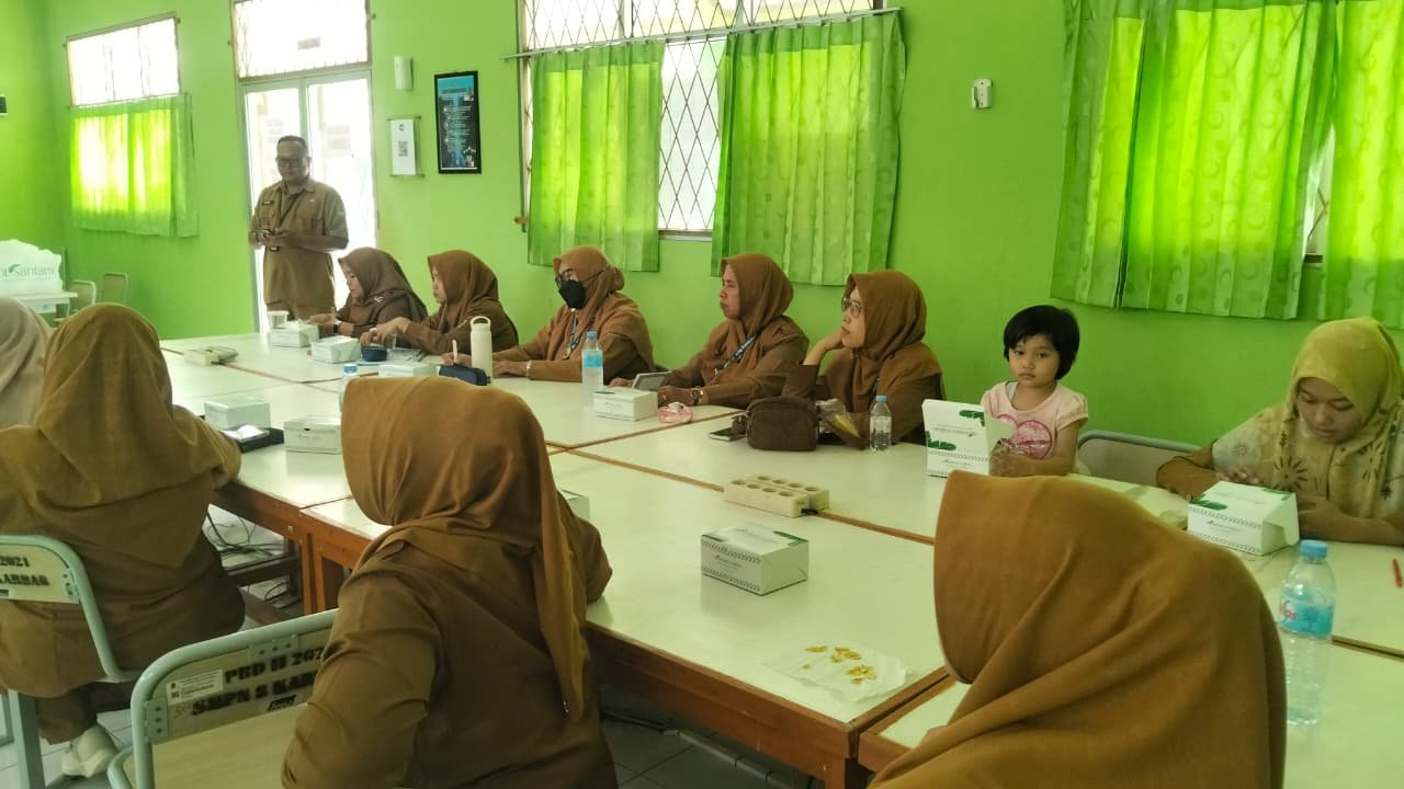 Jasa Raharja Karawang Dorong Budaya Keselamatan Berlalu Lintas Melalui PPKL Di SMP Negeri 8 Karawang Barat Jasa Raharja Karawang Dorong Budaya Keselamatan Berlalu Lintas Melalui PPKL Di SMP Negeri 8 Karawang Barat