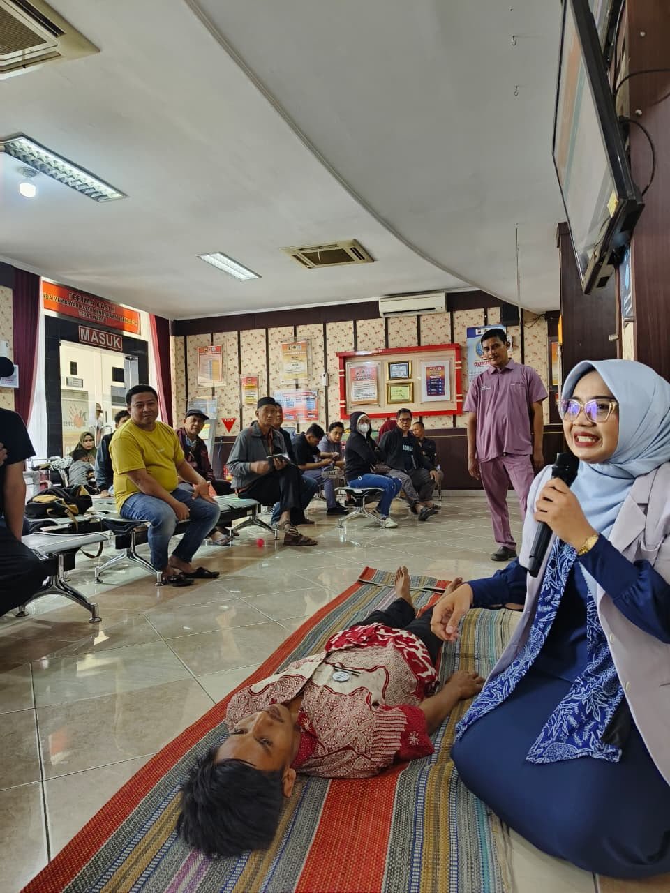 Jasa Raharja Tingkatkan Kesiapsiagaan Masyarakat melalui Sosialisasi PPGD di Samsat Demak Jasa Raharja Tingkatkan Kesiapsiagaan Masyarakat melalui Sosialisasi PPGD di Samsat Demak