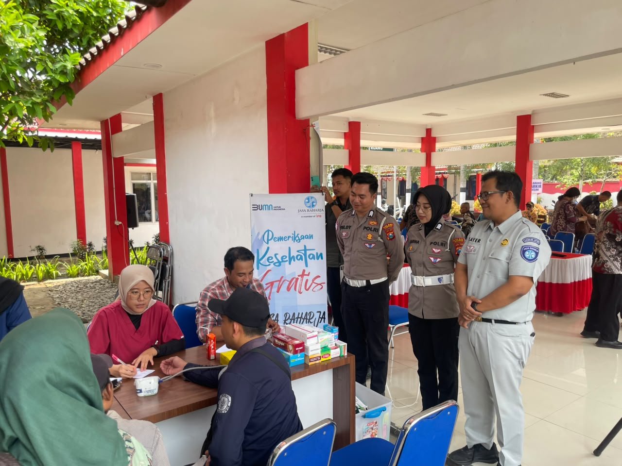 Jasa Raharja Gelar Pengobatan Gratis dan PPGD di Kecamatan Ajung, Dorong Masyarakat Sigap Hadapi Kondisi Darurat Jasa Raharja Gelar Pengobatan Gratis dan PPGD di Kecamatan Ajung, Dorong Masyarakat Sigap Hadapi Kondisi Darurat