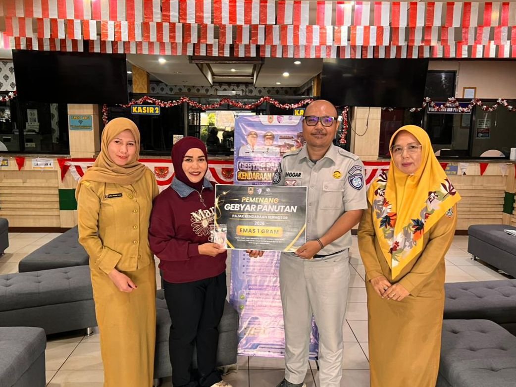 Jasa Raharja Kalsel Serahkan Hadiah Emas Gebyar Panutan PKB 2026 di Batulicin Jasa Raharja Kalsel Serahkan Hadiah Emas Gebyar Panutan PKB 2026 di Batulicin