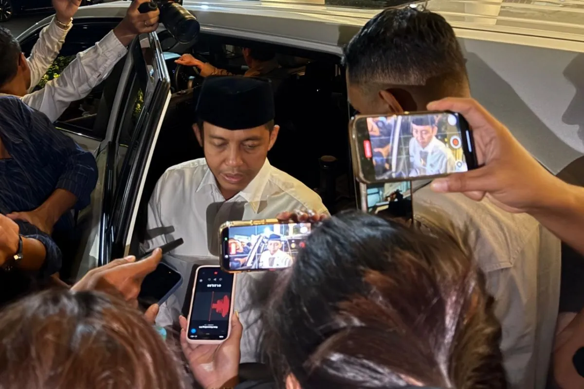 Raja Juli Sebut PSI Kaji Wacana Pileg dan Pilpres Dipisah Raja Juli Sebut PSI Kaji Wacana Pileg dan Pilpres Dipisah