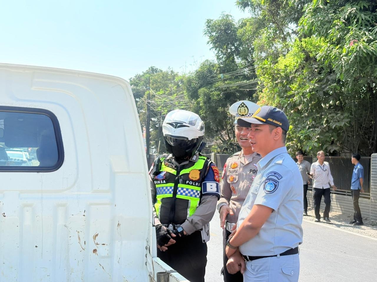 Jasa Raharja Kanwil Utama Jawa Barat Dukung Operasi Gabungan Pajak Kendaraan Bermotor di Cimalaka Kabupaten Sumedang