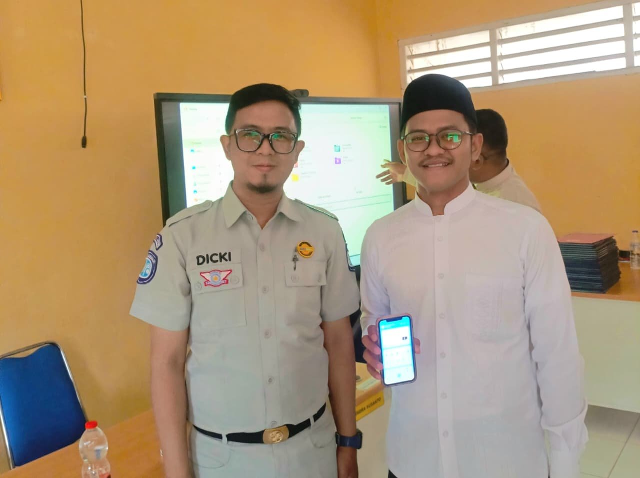 Upaya Keselamatan Lalu Lintas, PT Jasa Raharja (Persero) Cabang Cirebon Gelar Pengajar Peduli Keselamatan Lalu Lintas (PPKL) Di SMK Isda Kec Babakan Kab Cirebon Upaya Keselamatan Lalu Lintas, PT Jasa Raharja (Persero) Cabang Cirebon Gelar Pengajar Peduli Keselamatan Lalu Lintas (PPKL) Di SMK Isda Kec Babakan Kab Cirebon