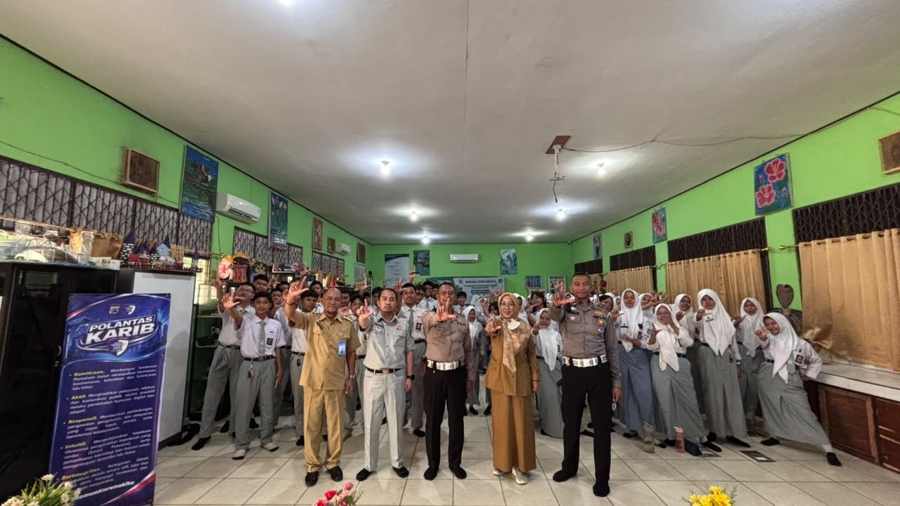 Jasa Raharja Kalsel Bekali Pelajar SMAN 4 Banjarbaru dengan Edukasi Keselamatan Berlalu Lintas Jasa Raharja Kalsel Bekali Pelajar SMAN 4 Banjarbaru dengan Edukasi Keselamatan Berlalu Lintas