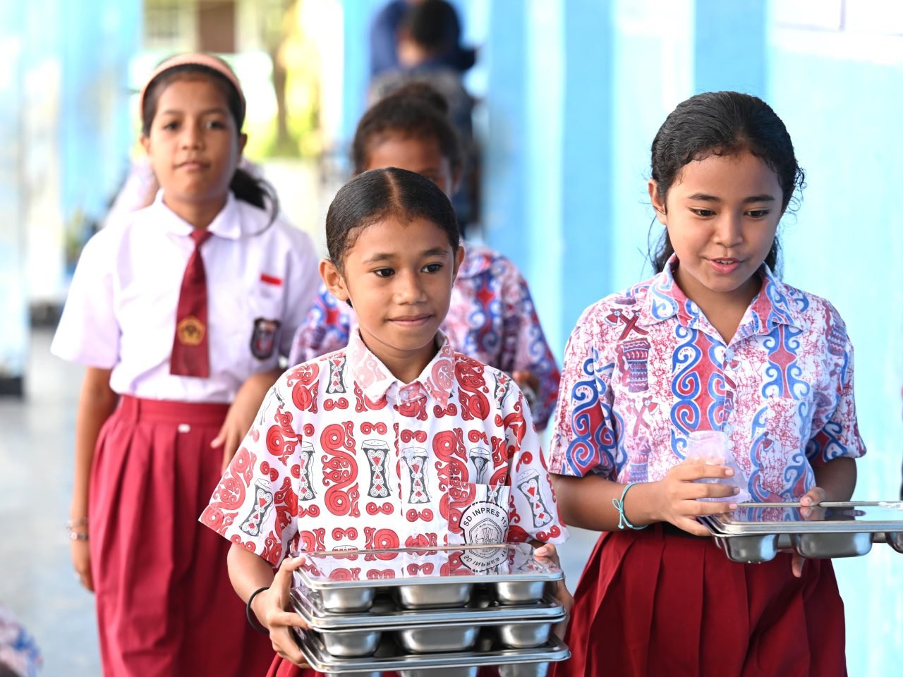 Sekolah Terapkan PJJ Imbas Erupsi, BGN Hentikan Sementara Penyaluran MBG