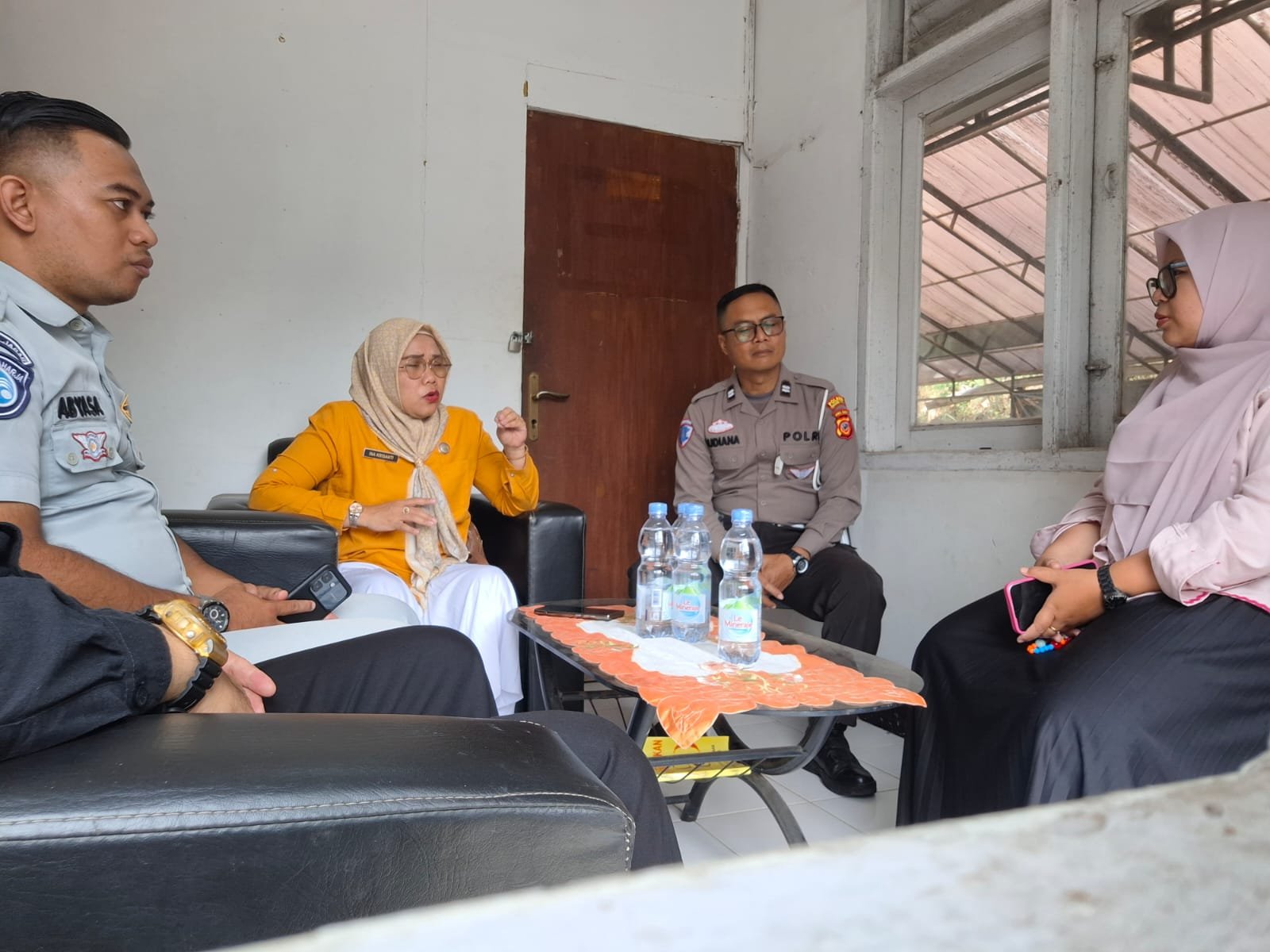 Tim Pembina Samsat Cibadak Kunjungi Sejumlah Perusahaan, Dorong Kepatuhan Pajak Kendaraan Bermotor Tim Pembina Samsat Cibadak Kunjungi Sejumlah Perusahaan, Dorong Kepatuhan Pajak Kendaraan Bermotor