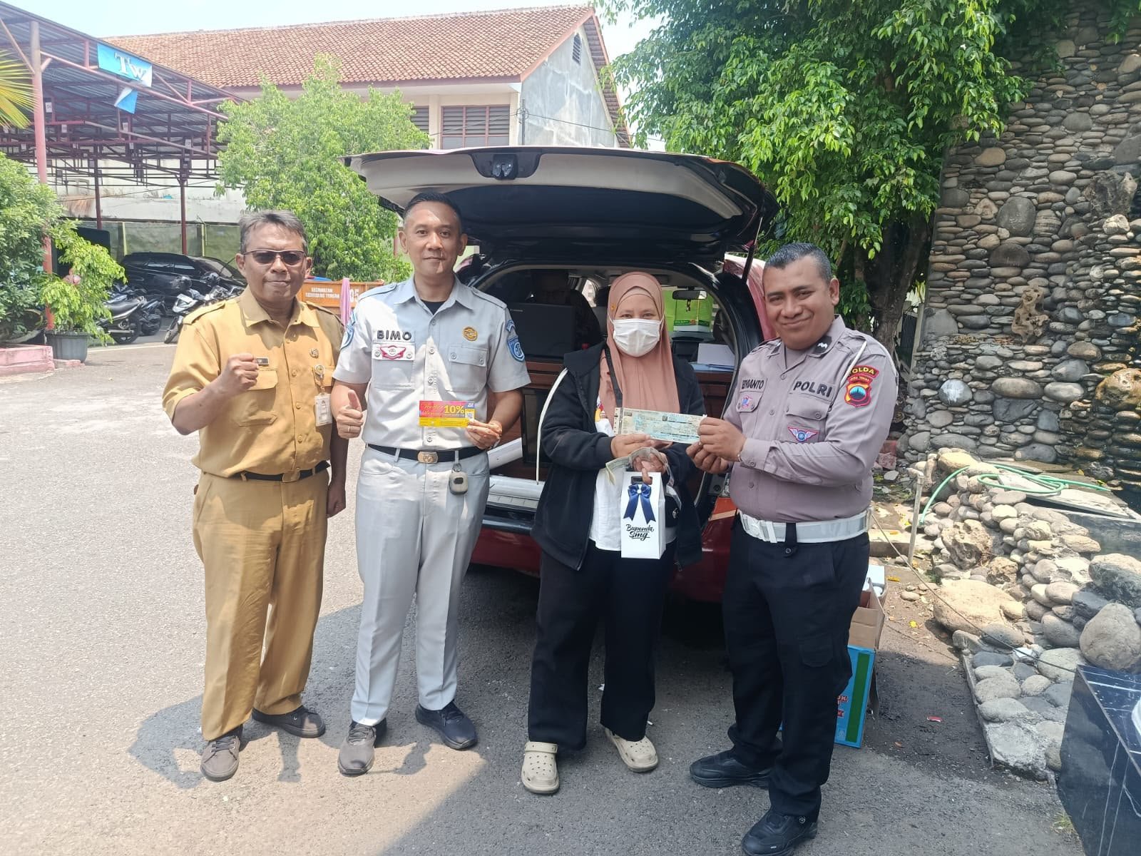Jasa Raharja Cabang Semarang Dukung Kegiatan Naliko Di Kantor Kecamatan Semarang Tengah Jasa Raharja Cabang Semarang Dukung Kegiatan Naliko Di Kantor Kecamatan Semarang Tengah