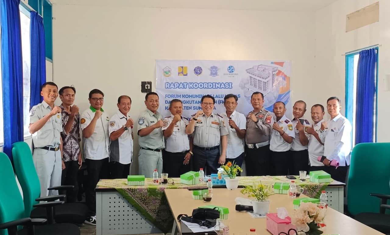 Jasa Raharja Sumbawa Perkuat Sinergi Keselamatan melalui Rapat FKLL di Terminal Sumer Payung Jasa Raharja Sumbawa Perkuat Sinergi Keselamatan melalui Rapat FKLL di Terminal Sumer Payung