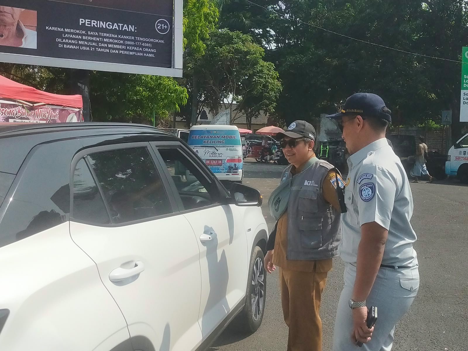 Jasa Raharja Kanwil NTB Dukung Penertiban Administrasi Kendaraan melalui Operasi Gabungan Jasa Raharja Kanwil NTB Dukung Penertiban Administrasi Kendaraan melalui Operasi Gabungan