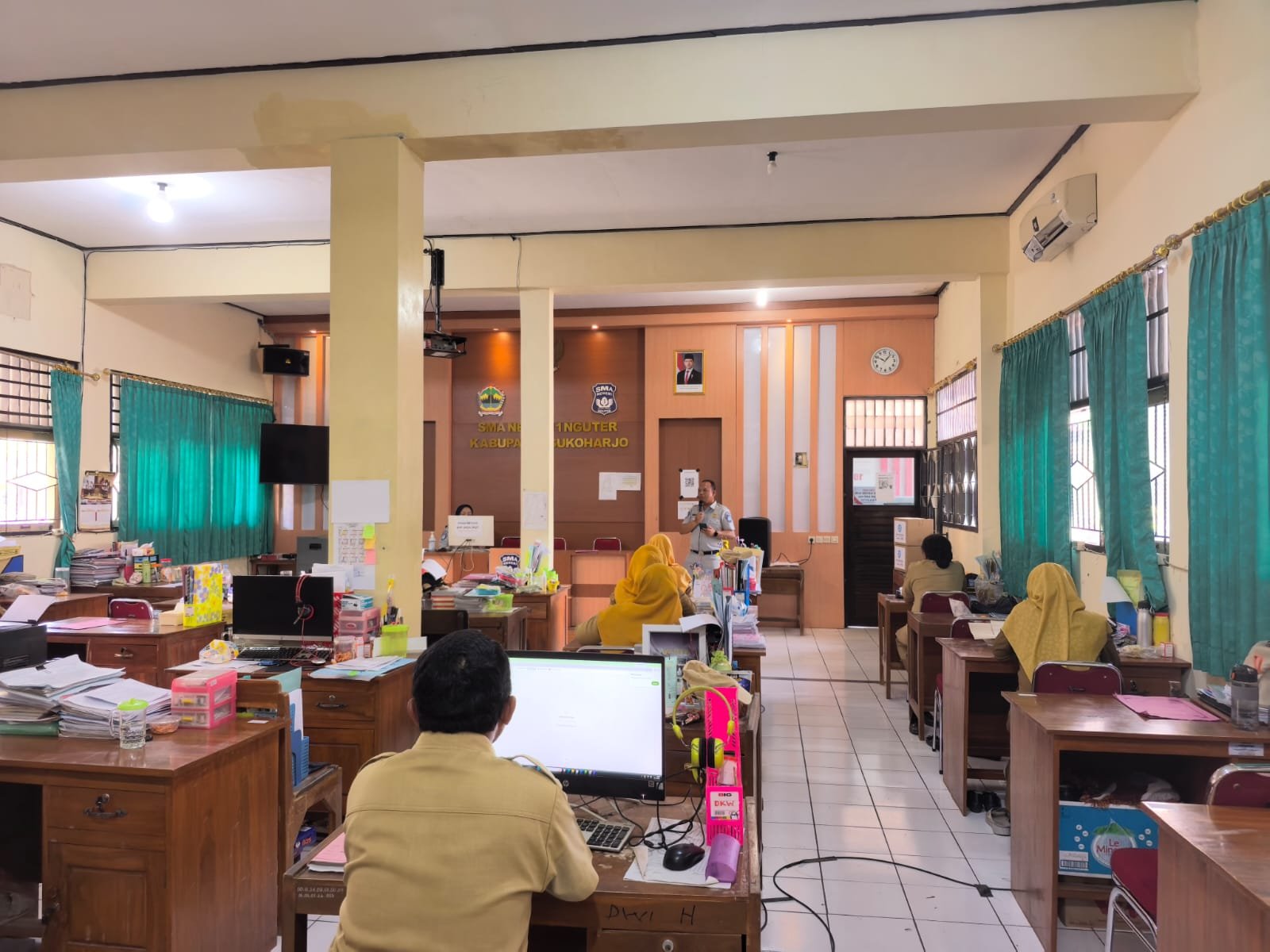 Jasa Raharja Cabang Sukoharjo Gelar Program PPKL Di SMA Negeri 1 Nguter, Dorong Pengajar Jadi Pelopor Keselamatan Berlalu Lintas
