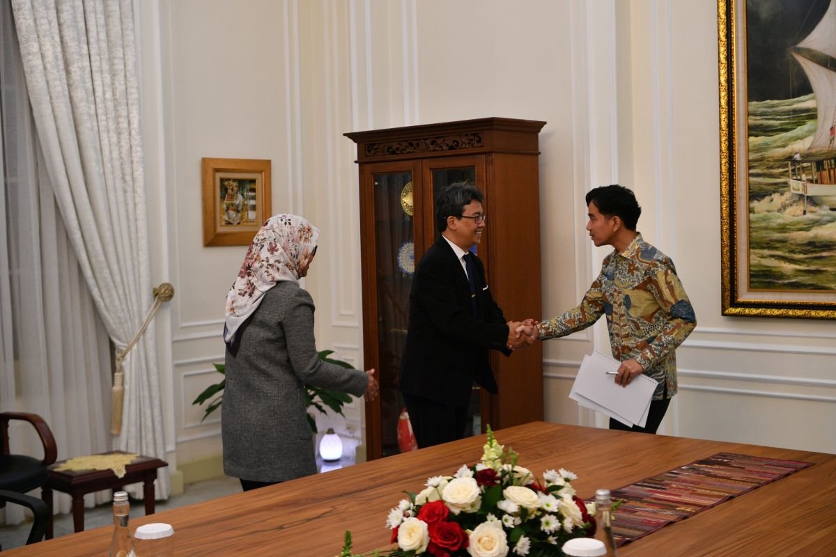 Gibran Dukung Pelatihan Teknologi Digital untuk Santri di Berbagai Pesantren