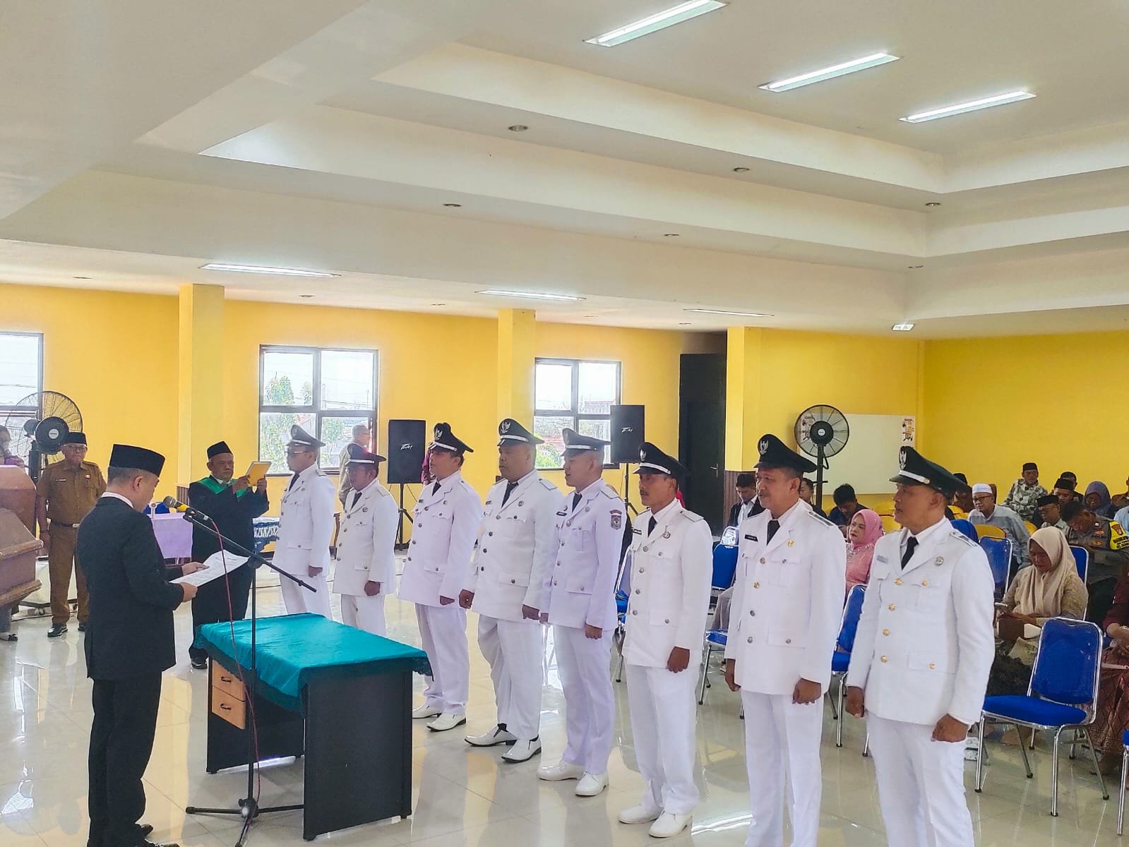 154 Penjabat Kepala Desa Dilantik di Bekasi, Ditekankan Tetap Netral 154 Penjabat Kepala Desa Dilantik di Bekasi, Ditekankan Tetap Netral
