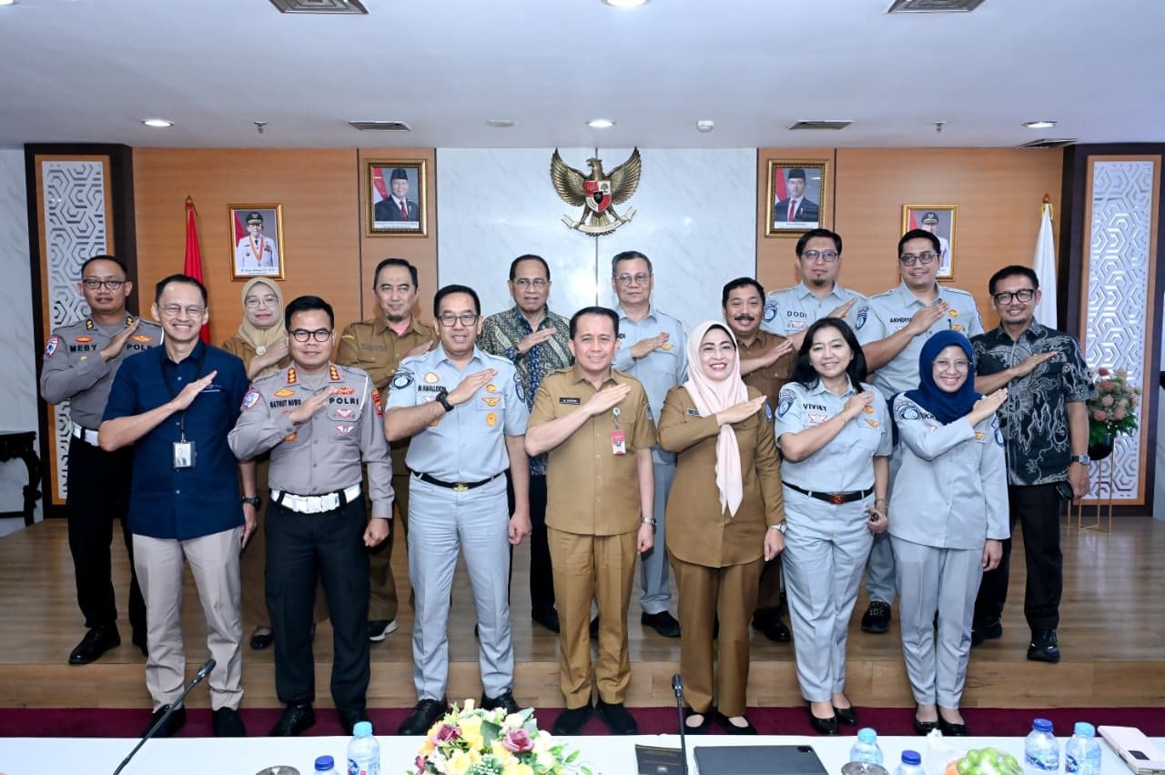 Perkuat Kepatuhan Pajak di Provinsi Kepri, Tim Pembina Samsat Nasional Dorong Pelayanan yang Lebih Mudah dan Adaptif