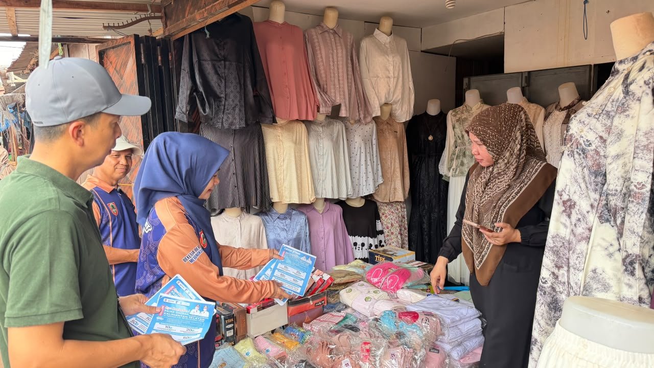 Tim Pembina Samsat Pelaihari Sasar Bajuin Plaza, Sebarluaskan Informasi Diskon Pajak 2026 Tim Pembina Samsat Pelaihari Sasar Bajuin Plaza, Sebarluaskan Informasi Diskon Pajak 2026